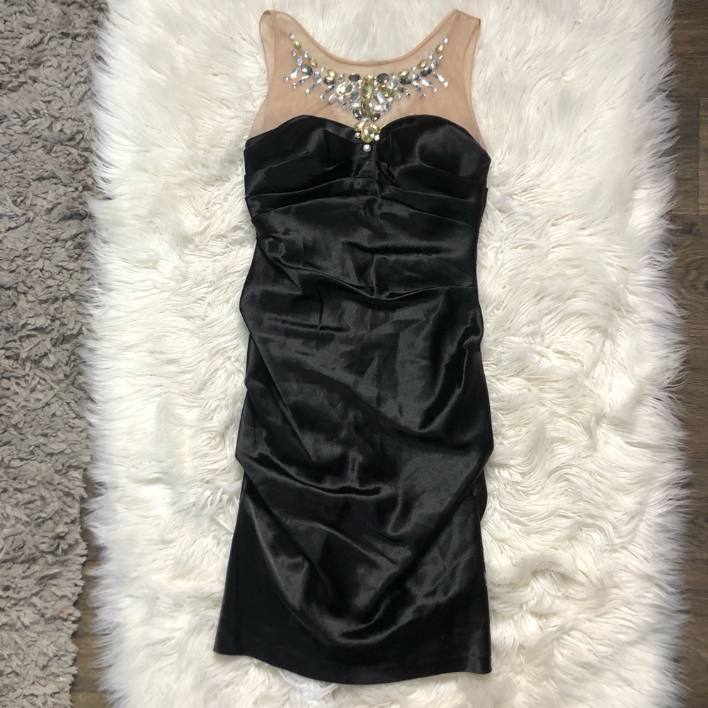 Hailey Logan Adrianna papell black mesh dress 3/4